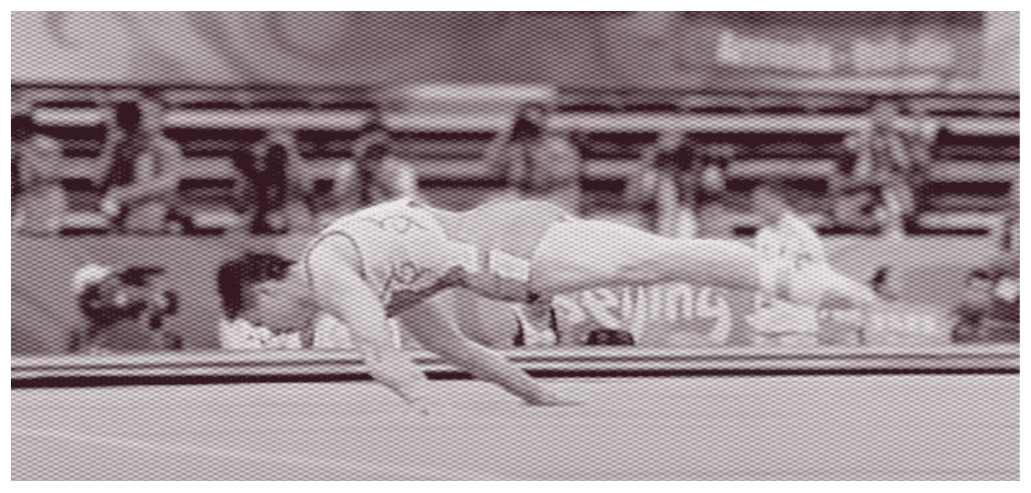 Chen Yibing performing planche